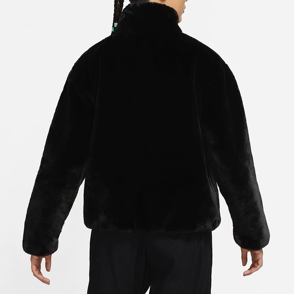 NEW Nike Sportswear Plush Faux Fur Teddy Sherpa Jacket 'Fossil' Women’s Size M - Picture 3 of 10